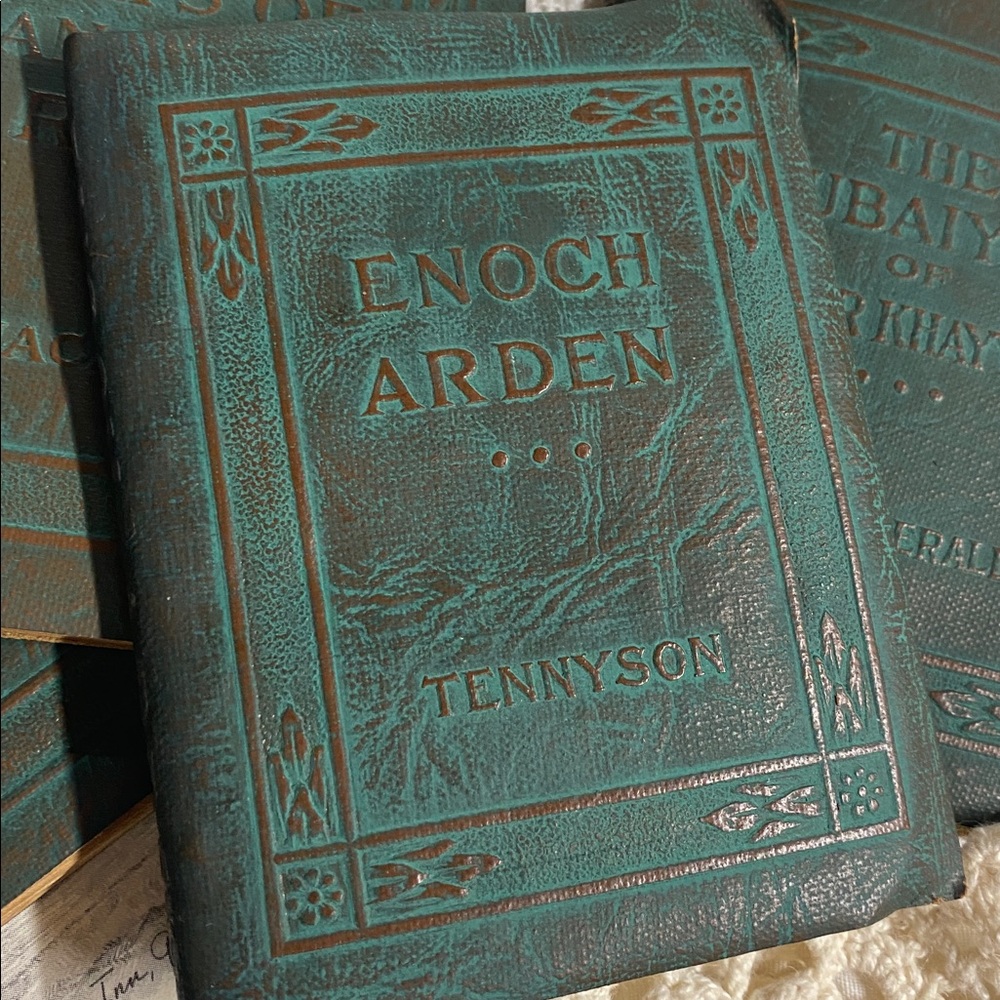 1920’s Green Leather-Bound Famous Authors Set 4 - Picture 6 of 12
